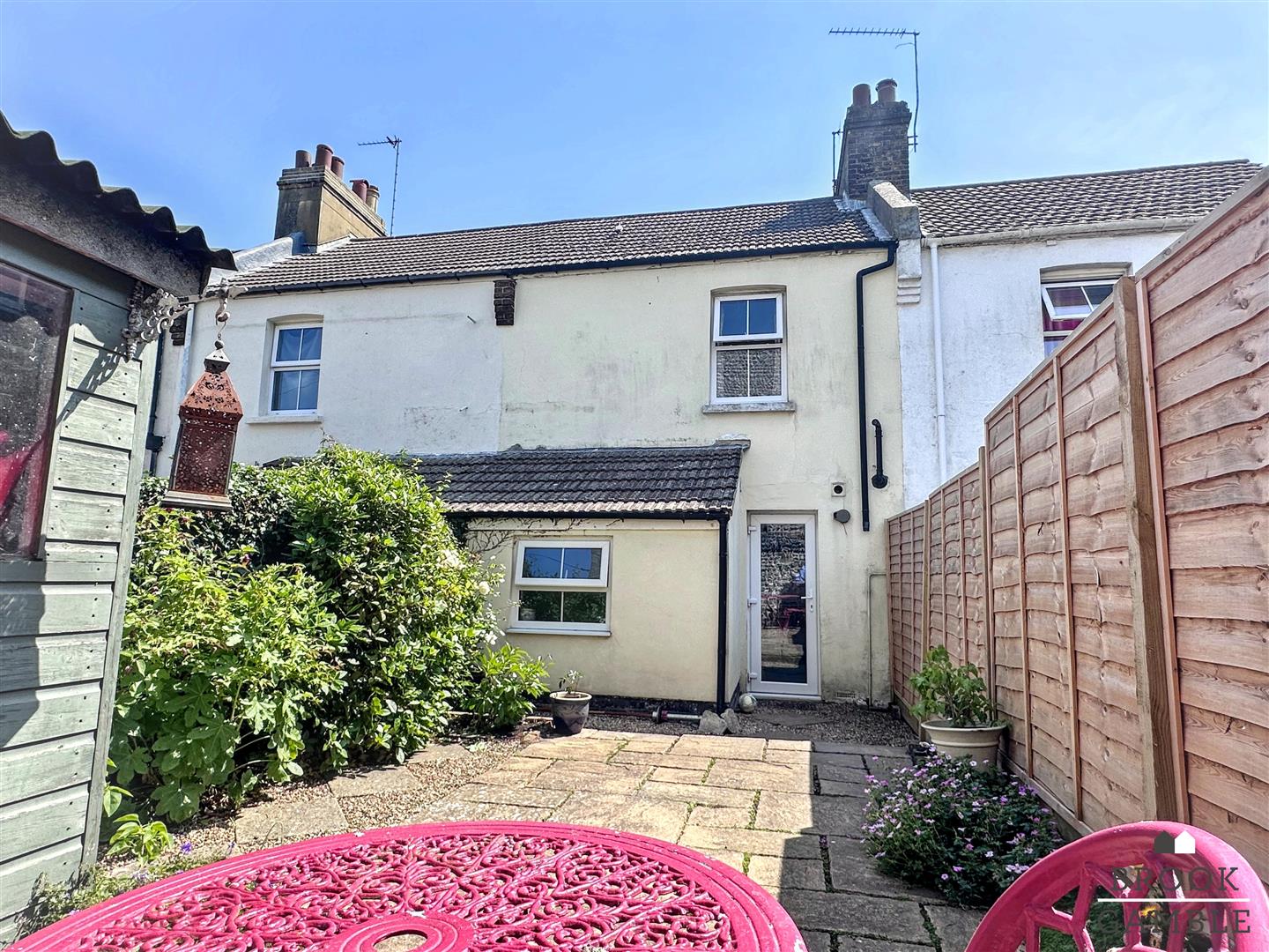 3 Bedroom House for Sale: £273,950. New Place in Eastbourne, East Sussex